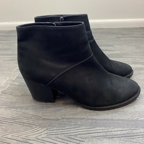 Blondo Suede Leather Waterproof Boots - Picture 2 of 9